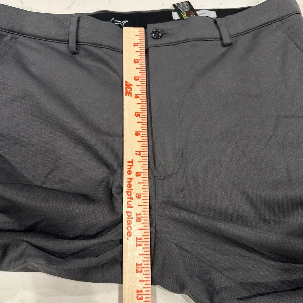 Greg Norman Mens Golf Pants 34x30 Charcoal Gray Performance Stretch Flat Front